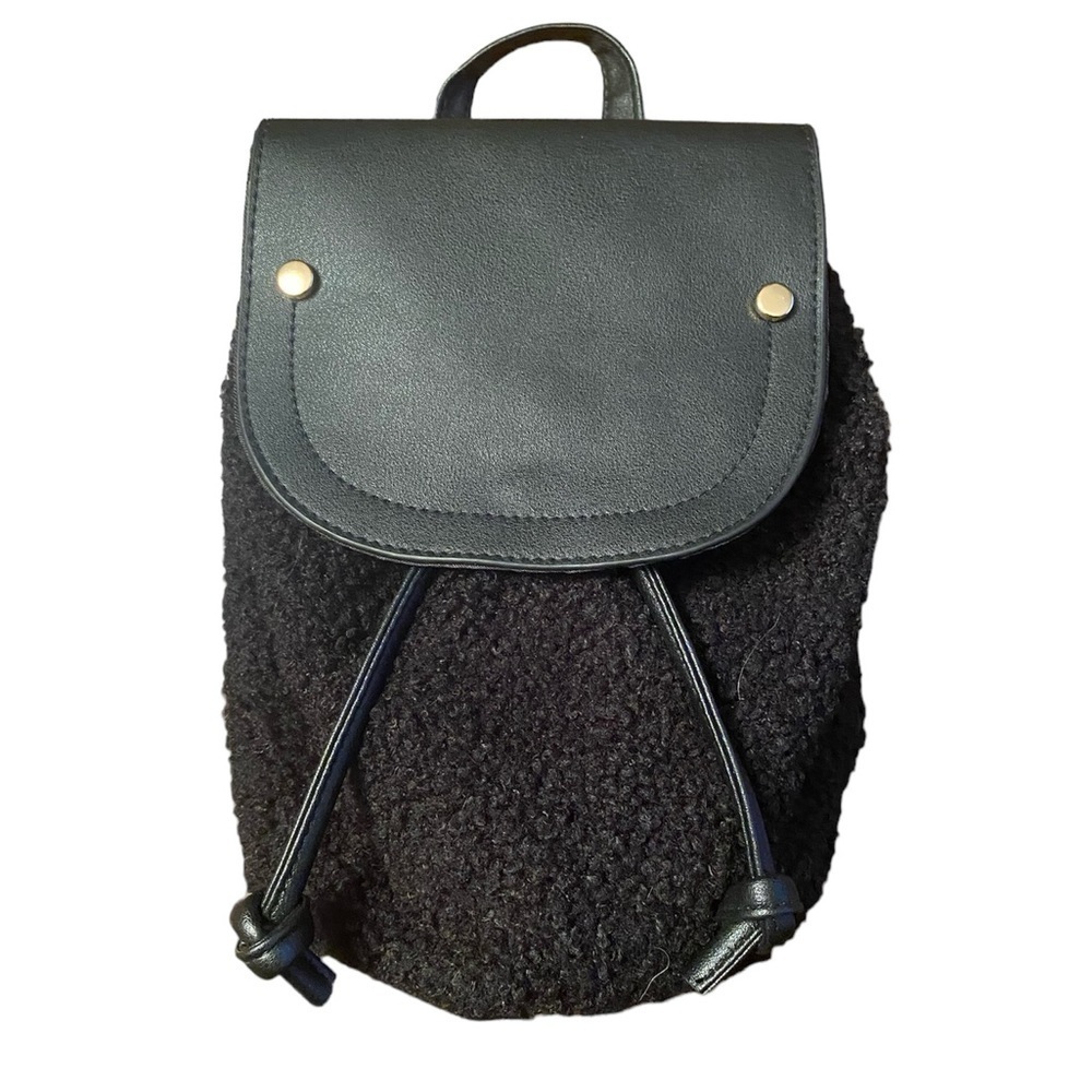 2/$15 Ardene Black Sherpa Mini Backpack NWT